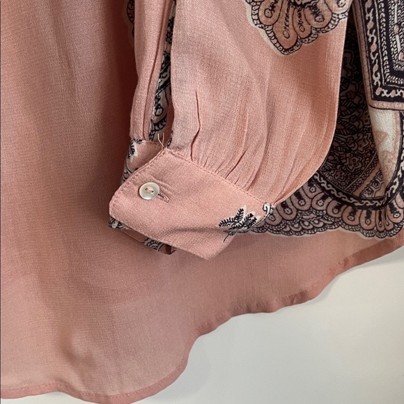 Lucky Brand NWOT Blush and Grey Paisley Bohemian Cotton Blouse, Size M - Picture 9 of 13